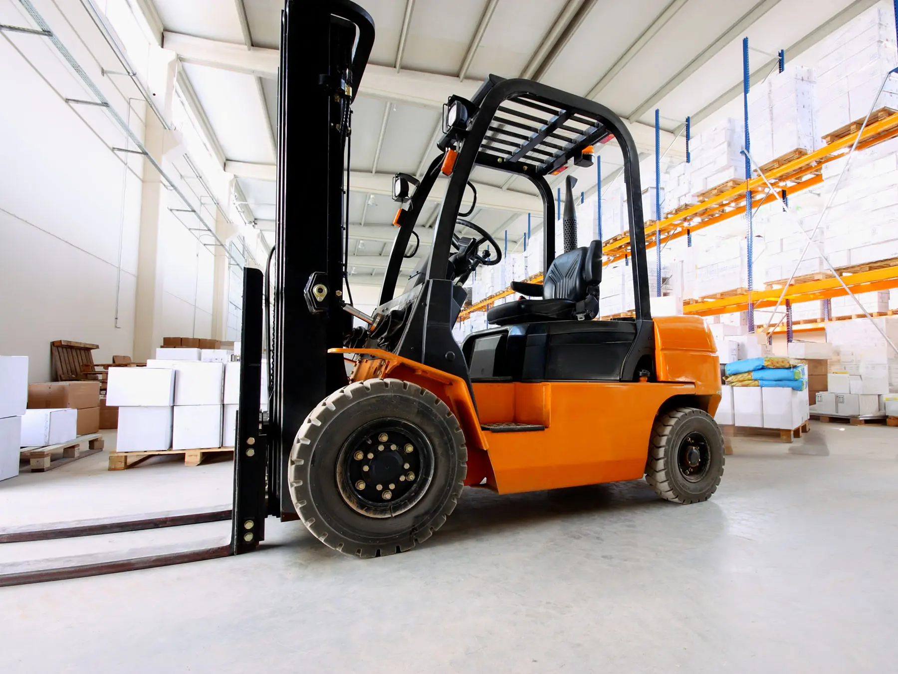 types-of-forklifts-hero